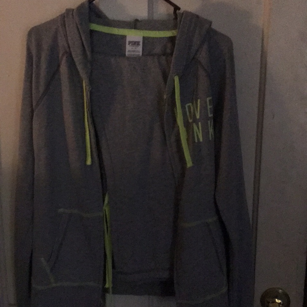 Set of  hoodie and sweatpants,gently used